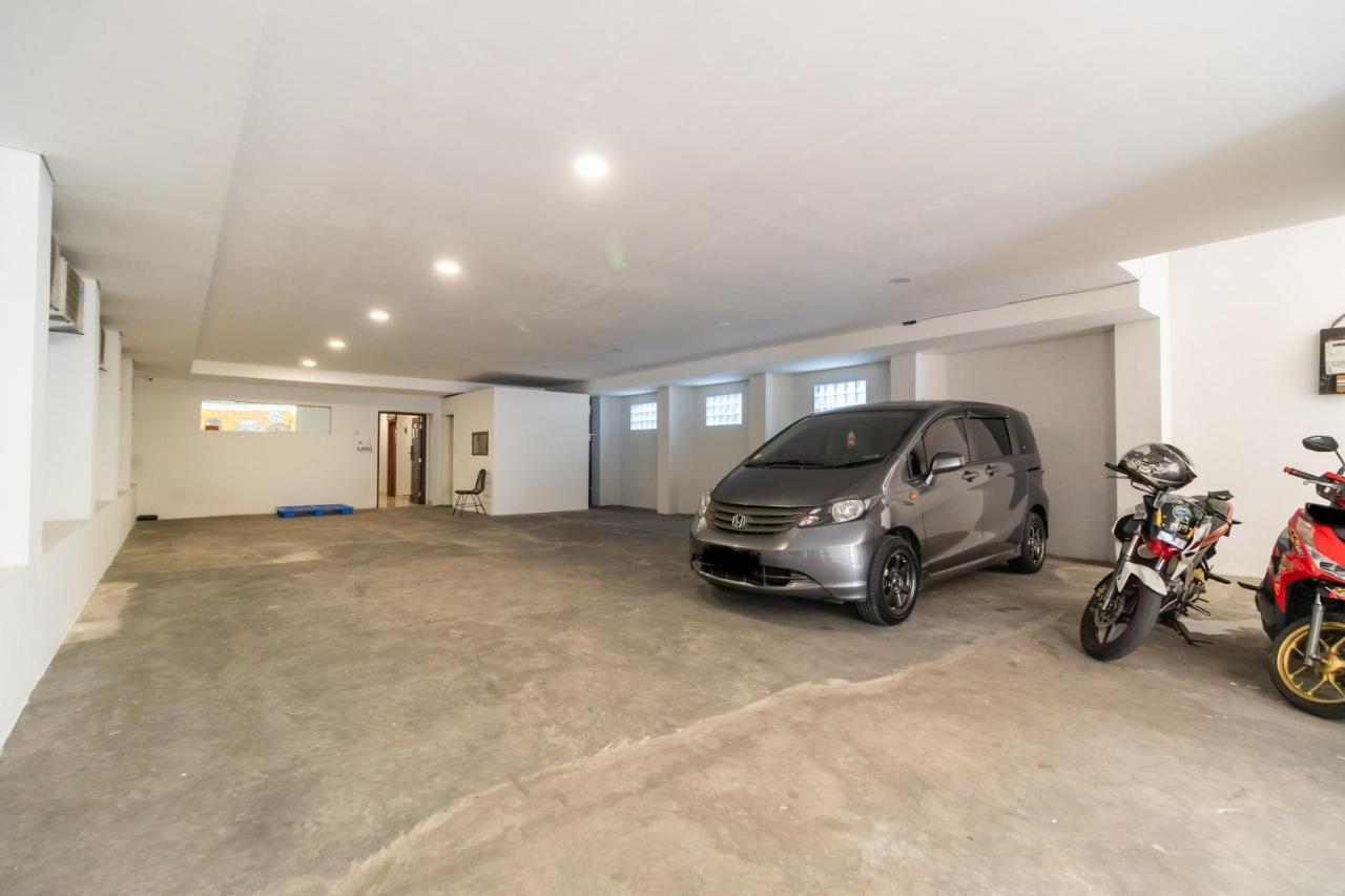 Urbanview Hotel Casa Kota Mangga Besar ジャカルタ エクステリア 写真